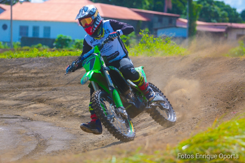MOTOCROSS